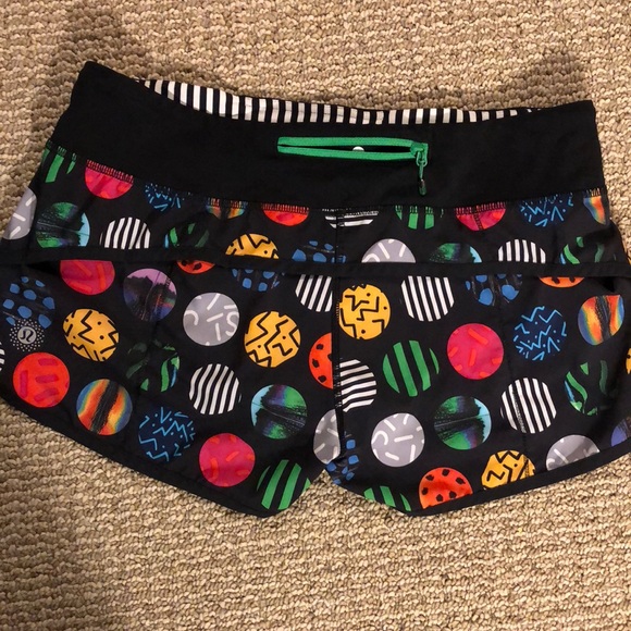Lululemon special edition. ISO name - Picture 2 of 5